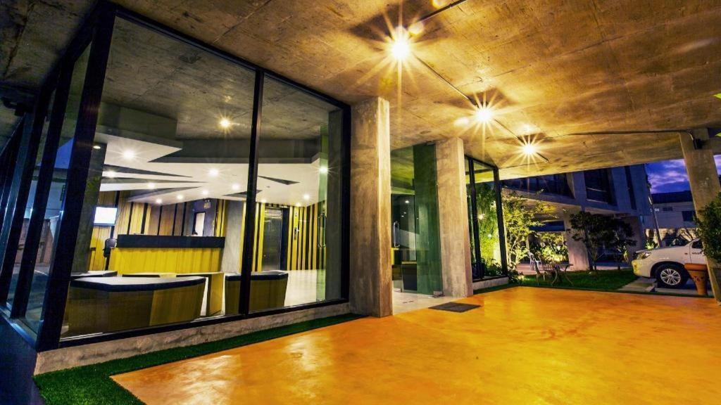 B2 Phuket Boutique & Budget Hotel Bagian luar foto