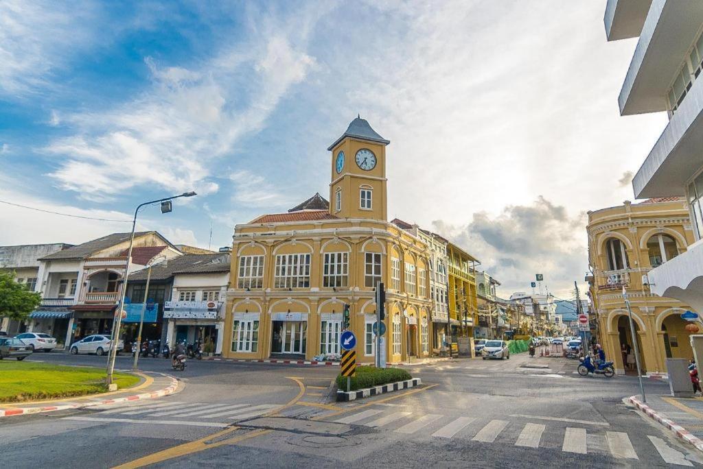 B2 Phuket Boutique & Budget Hotel Bagian luar foto